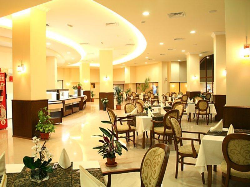 Hotel Central Golden Sands Exterior photo
